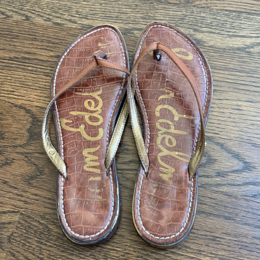 San Edelman flip flops